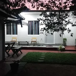 araliya-white-house.kandyhotelsnow.com/